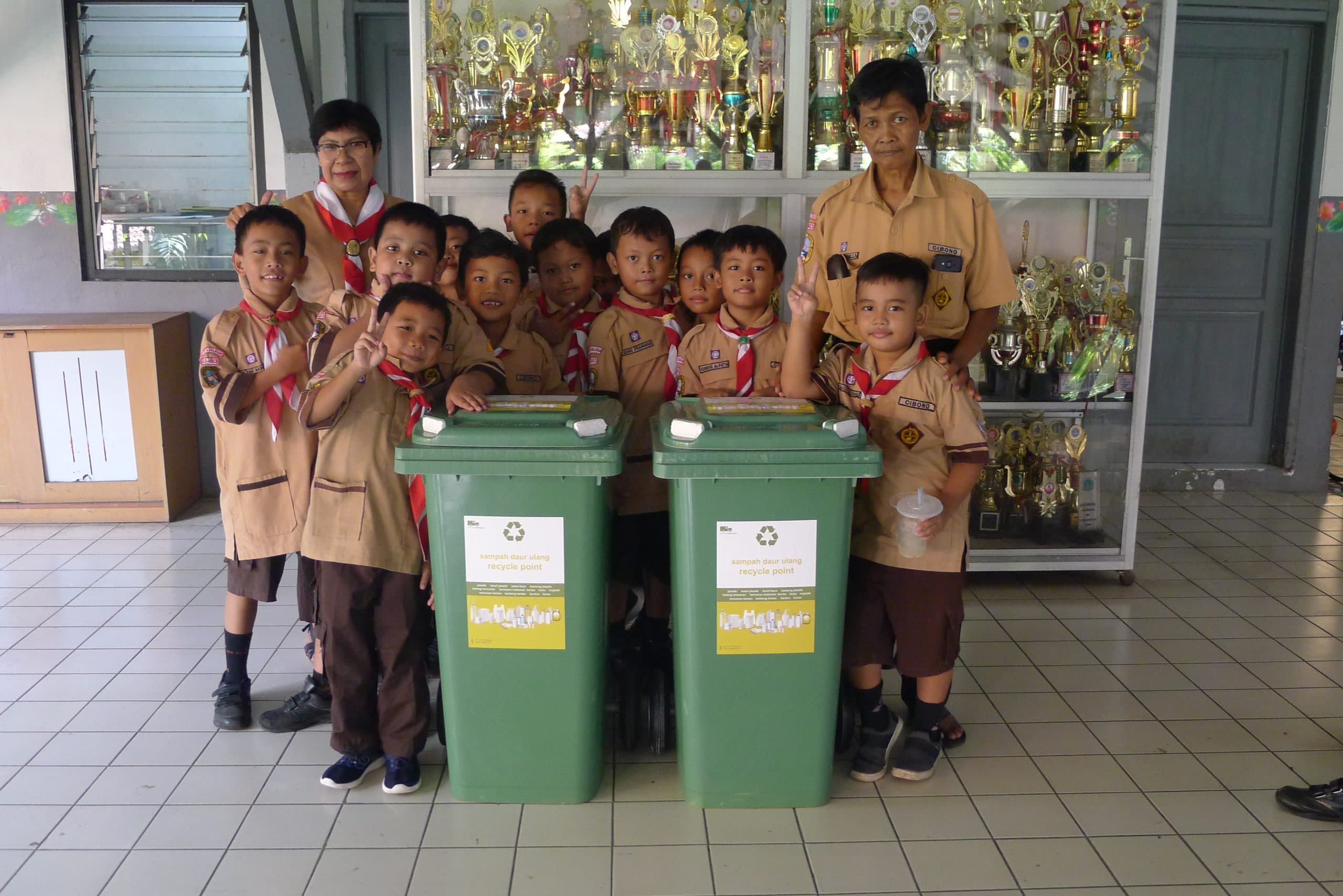 Program Edukasi Lingkungan Armada Kemasan